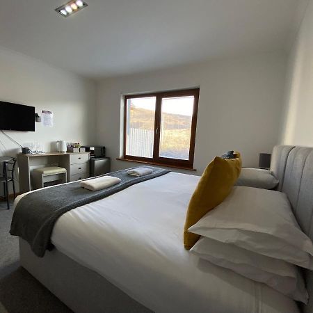 Highland Stays - Ben View Room & Jacuzzi Bath ฟอร์ตวิลเลียม ภายนอก รูปภาพ