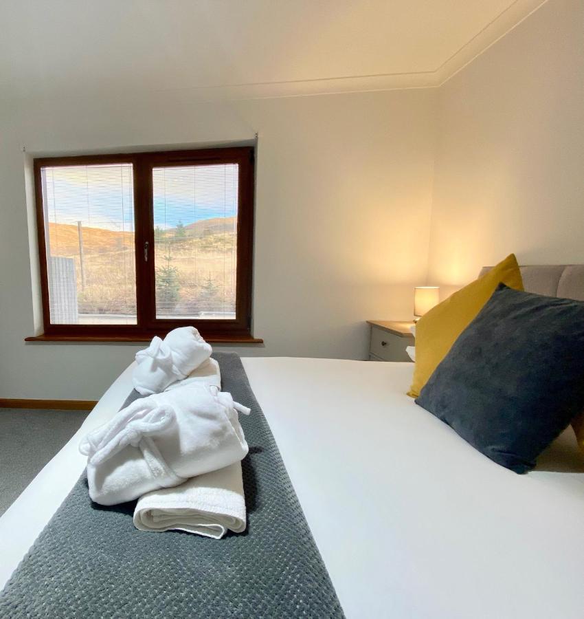Highland Stays - Ben View Room & Jacuzzi Bath ฟอร์ตวิลเลียม ภายนอก รูปภาพ